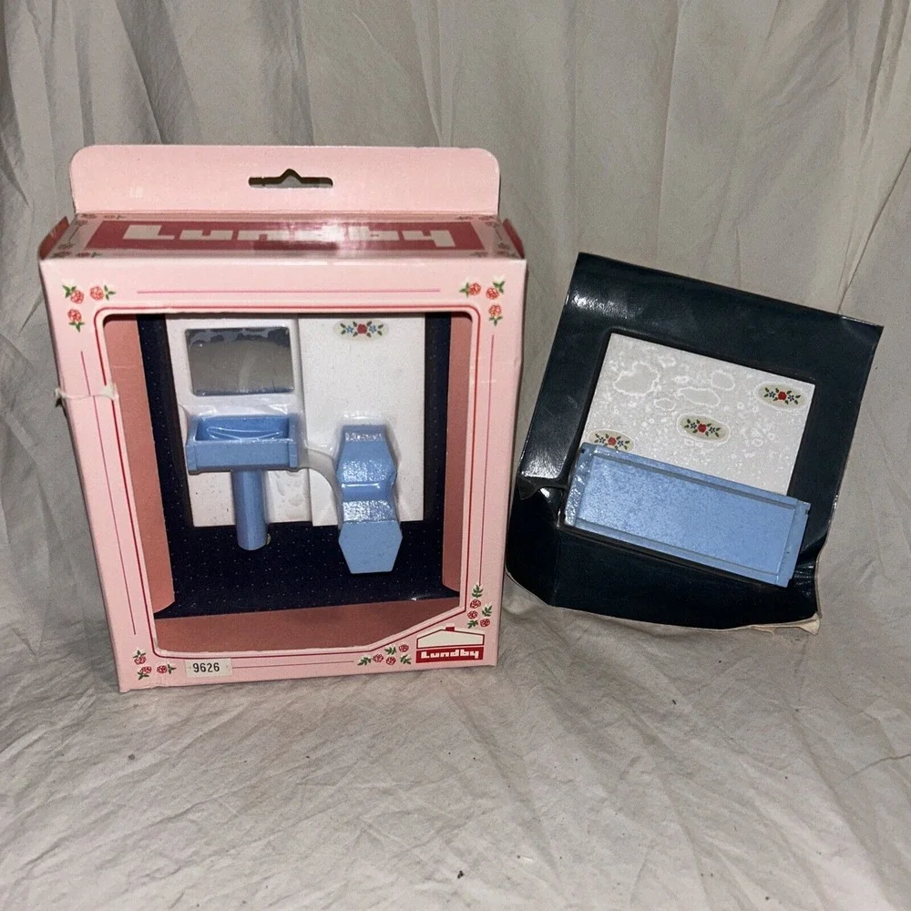 Lundby 9626 Bathroom Set Toilet,‎ Bathtub & Sink With Mirror NEW Vintage D4